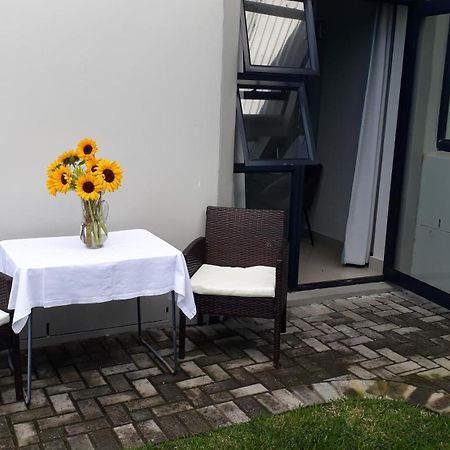 Hotel Elizabeth House à Hermanus Extérieur photo