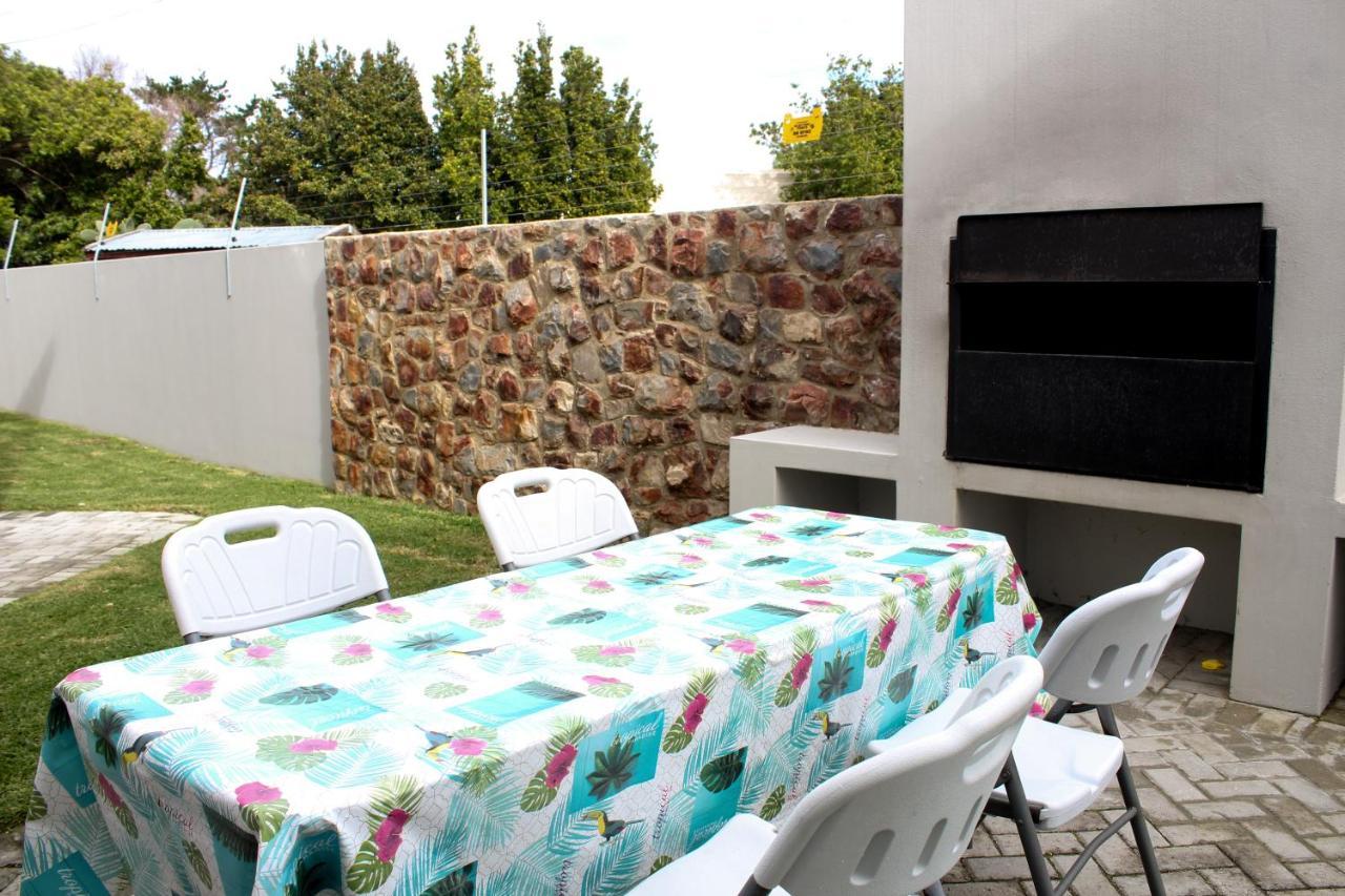 Hotel Elizabeth House à Hermanus Extérieur photo